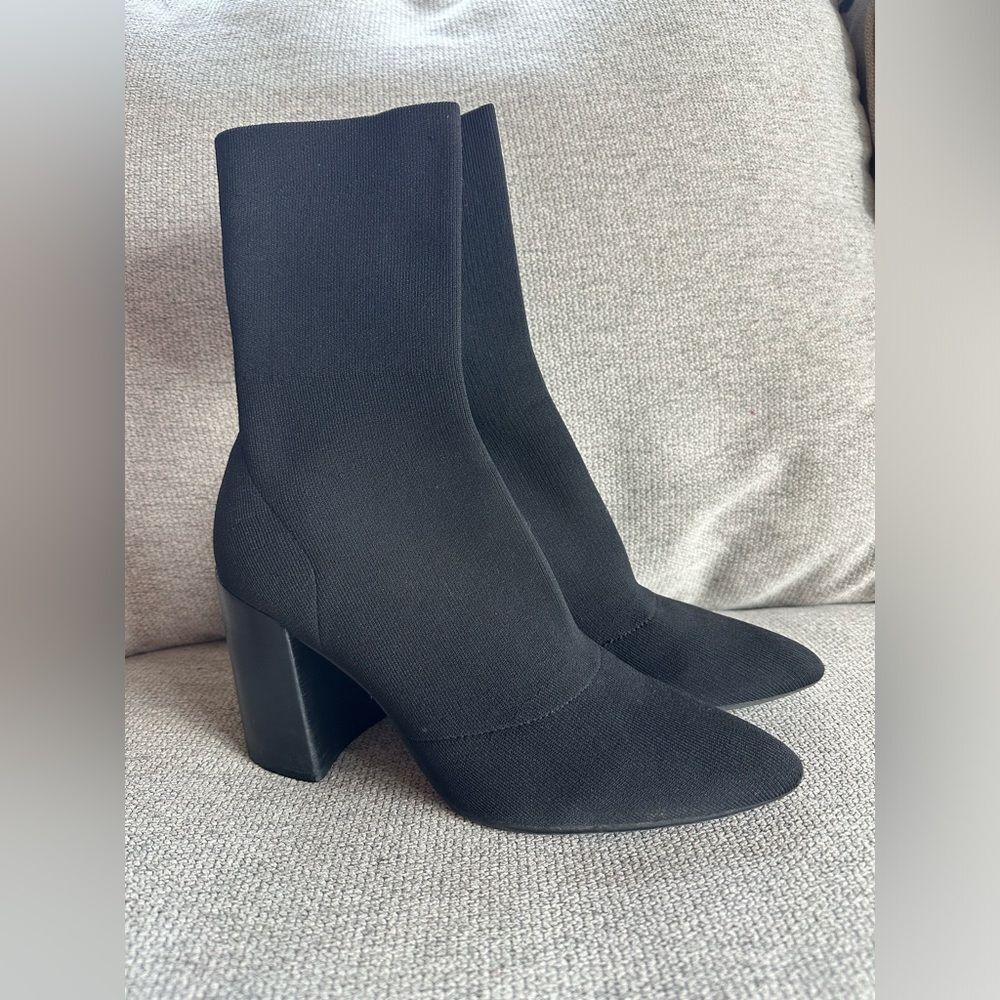 Steve Madden Trent Pointed Toe Pull On Heeled Sock Boots Black Size 11